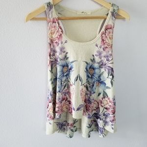 Gaze Floral Knit Cropped Tank Top